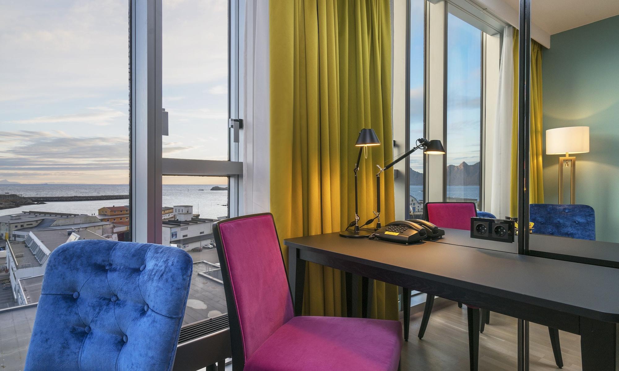 Thon Hotel Lofoten Svolvær Exterior foto